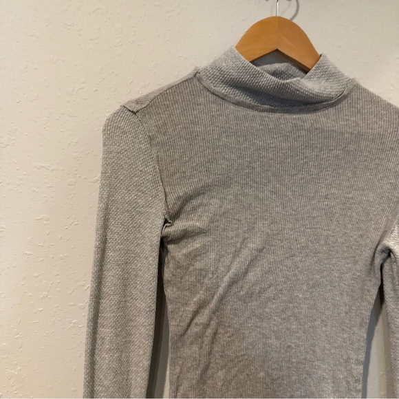 We the Free Freya Mock Neck Top in Grey - Picture 7 of 13